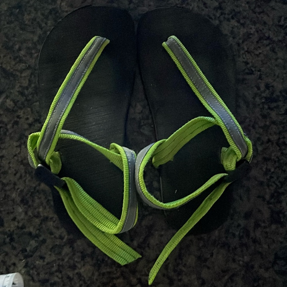 Kid’s Earthrunners sandals.